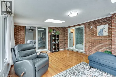 4542 Avenue Road London ON N6N 1E7