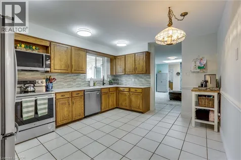 4542 Avenue Road London ON N6N 1E7