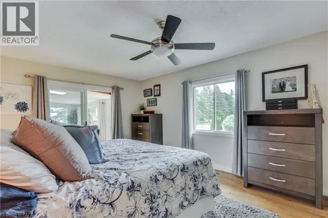 4542 Avenue Road London ON N6N 1E7