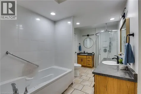 4542 Avenue Road London ON N6N 1E7