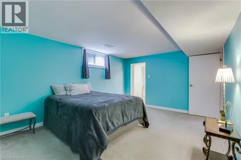 4542 Avenue Road London ON N6N 1E7