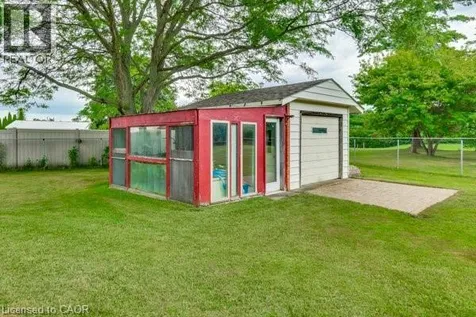 4542 Avenue Road London ON N6N 1E7