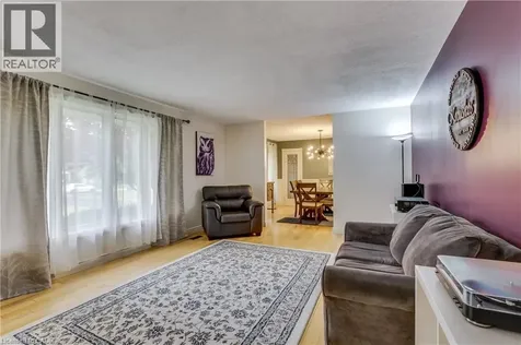 4542 Avenue Road London ON N6N 1E7