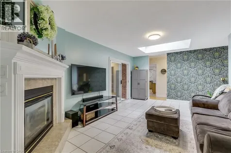 4542 Avenue Road London ON N6N 1E7
