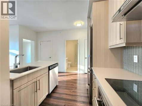 2087 Fairview Street Burlington ON L7R 0E5