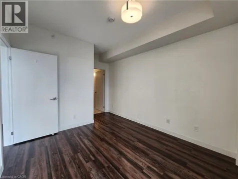 2087 Fairview Street Burlington ON L7R 0E5