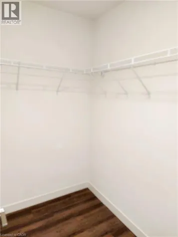 2087 Fairview Street Burlington ON L7R 0E5