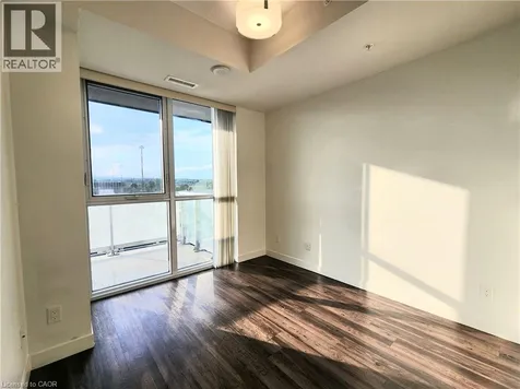 2087 Fairview Street Burlington ON L7R 0E5