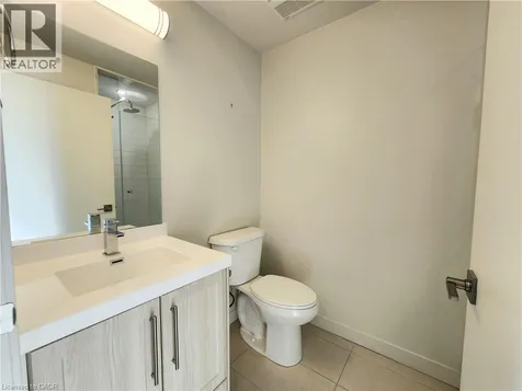 2087 Fairview Street Burlington ON L7R 0E5
