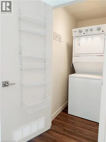 2087 Fairview Street Burlington ON L7R 0E5