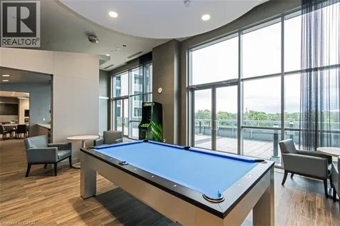 2087 Fairview Street Burlington ON L7R 0E5