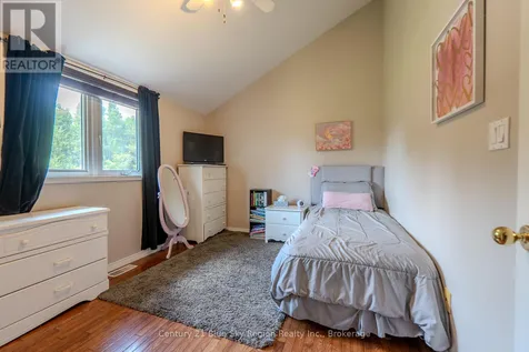 1033 Centennial Crescent East Ferris ON P0H 1K0
