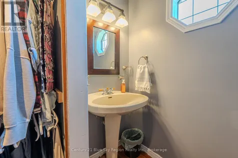 1033 Centennial Crescent East Ferris ON P0H 1K0