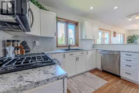 1033 Centennial Crescent East Ferris ON P0H 1K0