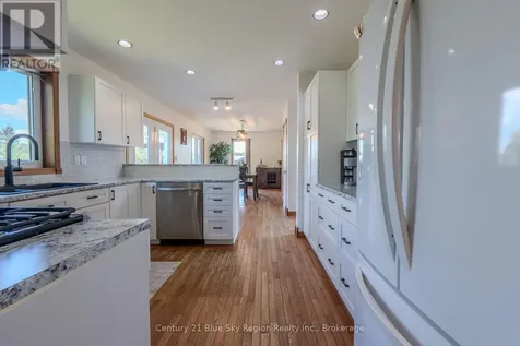 1033 Centennial Crescent East Ferris ON P0H 1K0