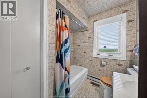 1226 Puce Road Lakeshore ON N8M 2X7