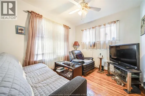1249 Marentette Avenue Windsor ON N8X 4C7