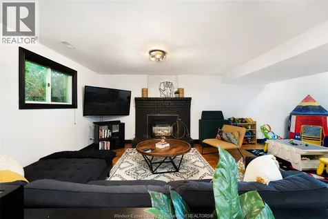 3966 Concession Rd 3 North Amherstburg ON N9V 2Y9