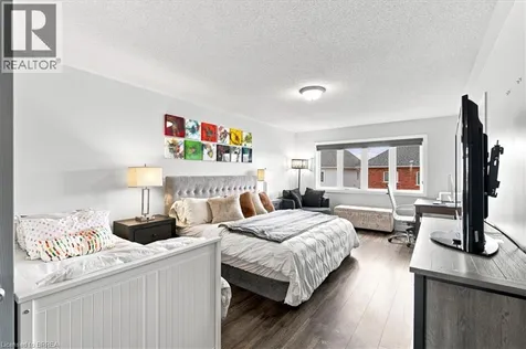 21 Hartley Avenue Paris ON N3L 0G9