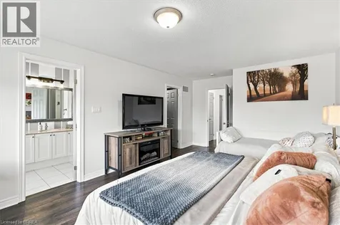 21 Hartley Avenue Paris ON N3L 0G9