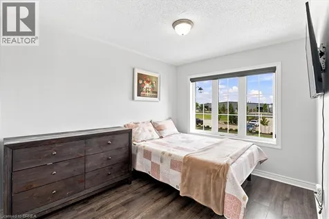 21 Hartley Avenue Paris ON N3L 0G9