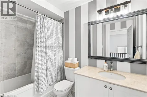 21 Hartley Avenue Paris ON N3L 0G9
