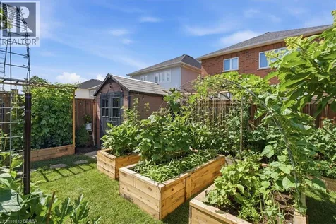 21 Hartley Avenue Paris ON N3L 0G9