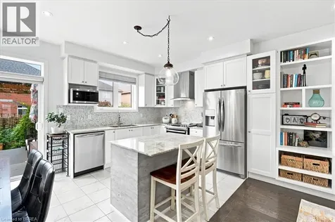 21 Hartley Avenue Paris ON N3L 0G9