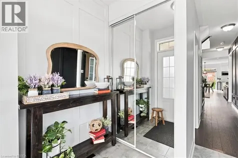 21 Hartley Avenue Paris ON N3L 0G9