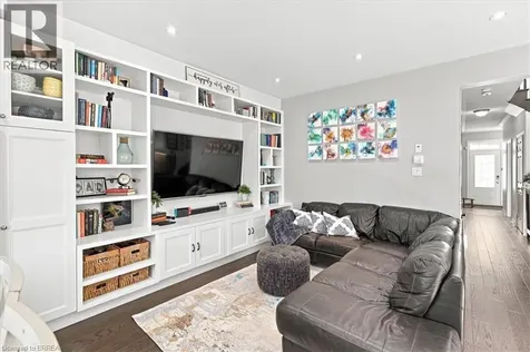 21 Hartley Avenue Paris ON N3L 0G9