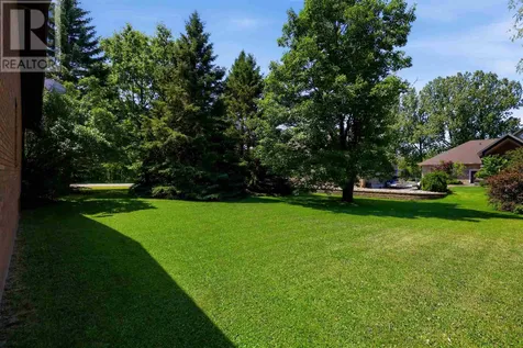 98 Ellis Road Sault Ste Marie ON P6C 1P1