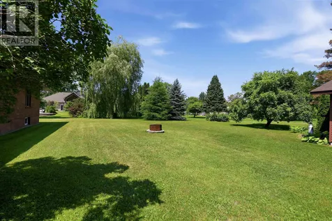 98 Ellis Road Sault Ste Marie ON P6C 1P1