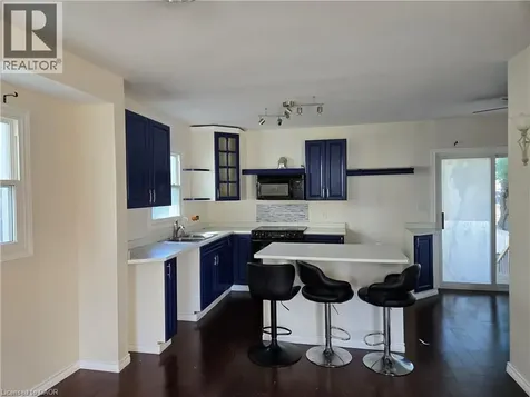 4249 Elgin Street Niagara Falls ON L2E 2X7