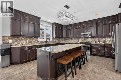1092 Regency Crescent Lakeshore ON N0R 1A0