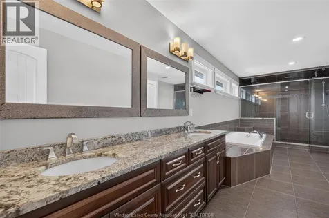 1092 Regency Crescent Lakeshore ON N0R 1A0