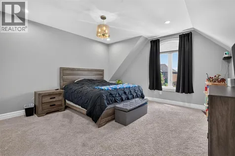1092 Regency Crescent Lakeshore ON N0R 1A0