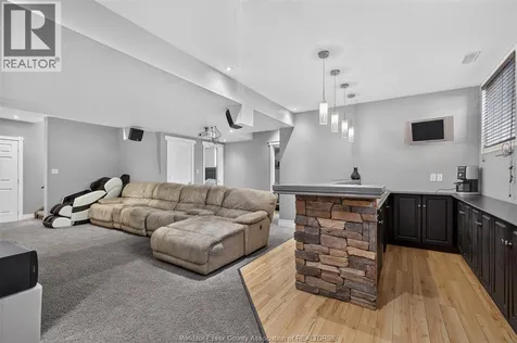 1092 Regency Crescent Lakeshore ON N0R 1A0