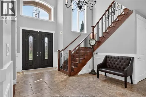 1092 Regency Crescent Lakeshore ON N0R 1A0