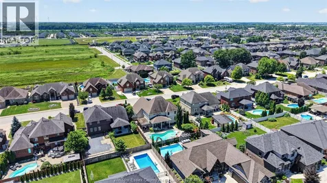 1092 Regency Crescent Lakeshore ON N0R 1A0