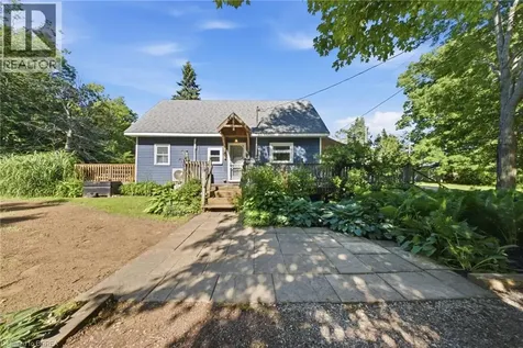 523 Avalon Lane Port Dover ON N3Y 4K2