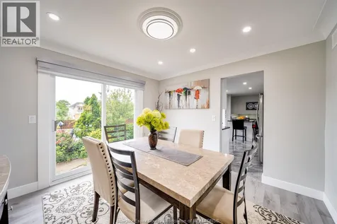2405 Roxborough Boulevard Windsor ON N9E 2Z7