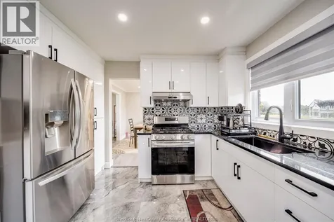 2405 Roxborough Boulevard Windsor ON N9E 2Z7