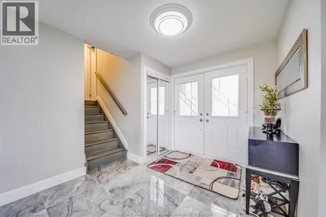2405 Roxborough Boulevard Windsor ON N9E 2Z7