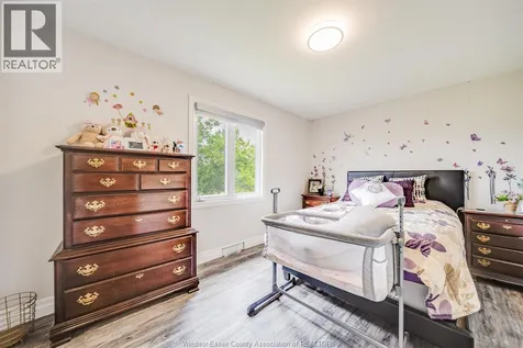 2405 Roxborough Boulevard Windsor ON N9E 2Z7