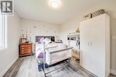 2405 Roxborough Boulevard Windsor ON N9E 2Z7