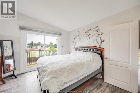2405 Roxborough Boulevard Windsor ON N9E 2Z7