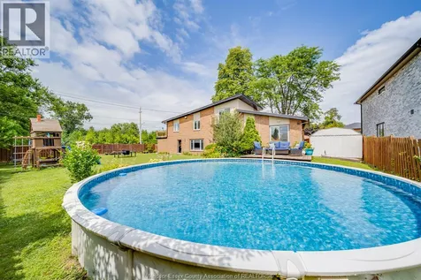 2405 Roxborough Boulevard Windsor ON N9E 2Z7