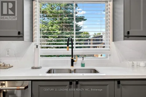 143 Campbell Crescent Blue Mountains ON L9Y 0P9