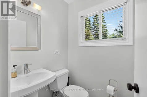 143 Campbell Crescent Blue Mountains ON L9Y 0P9