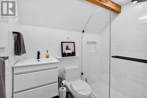 143 Campbell Crescent Blue Mountains ON L9Y 0P9